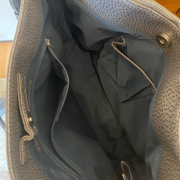 Matt & Nat Gray Should Bag - Picture 4 of 6